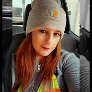 Meet your Posher, Leah